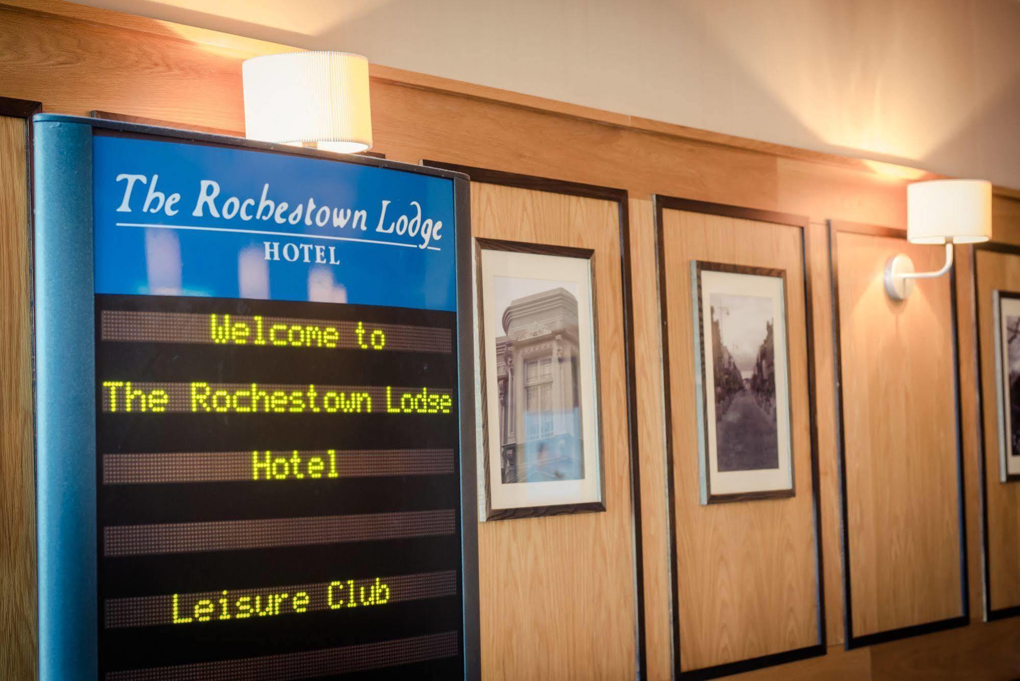 Rochestown Lodge Hotel Dun Laoghaire Esterno foto